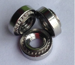 涨铆螺母 涨铆螺母